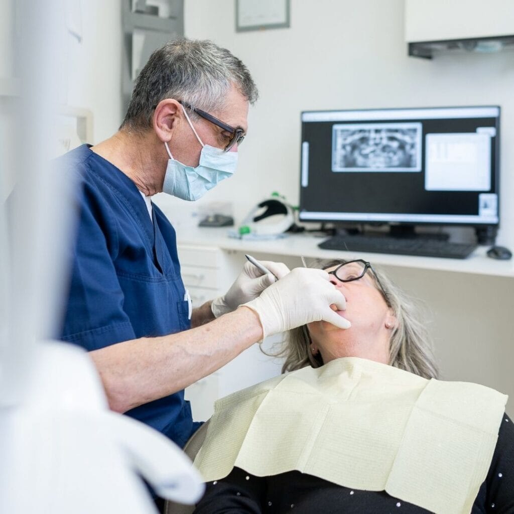 Implantologia 1 impianto dentale a pinerolo